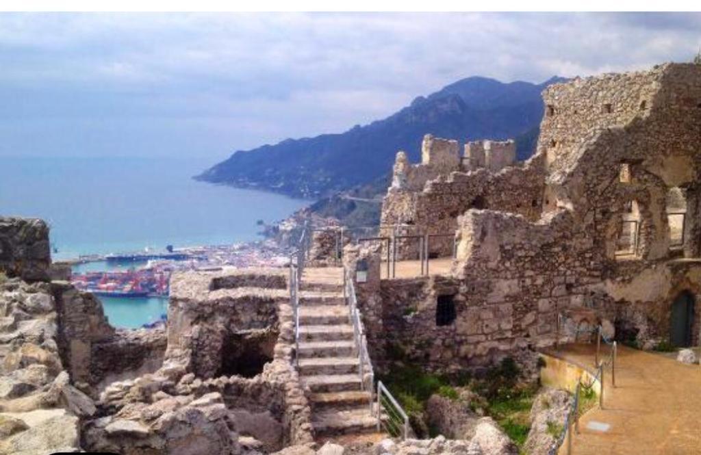Danlu Bed & Breakfast Salerno Bagian luar foto
